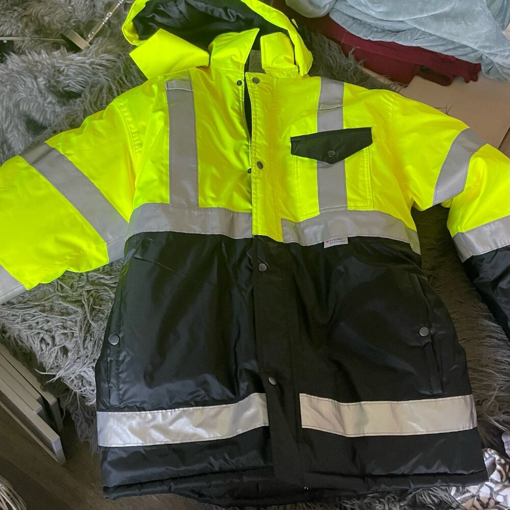HI-VIS POLAR CLOTHING - Picture 2 of 3